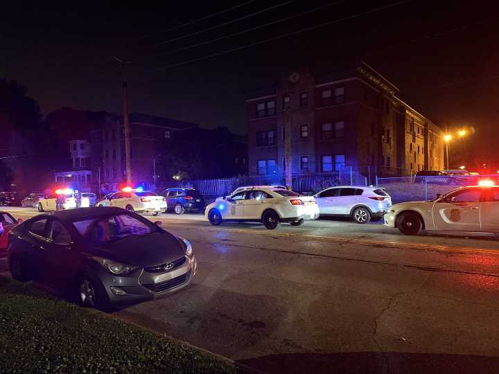 Man arrested in double shooting that killed woman at Indianapolis apartments