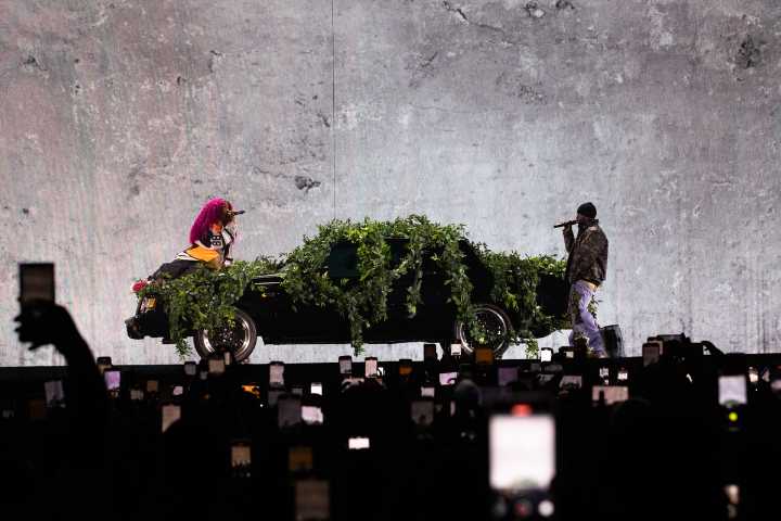 Kendrick Lamar, Sza ride high on energy, emotion in Allegiant Stadium show