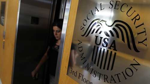 Corte Suprema de EEUU permite a equipo de DOGE acceder a sistemas del Seguro Social
