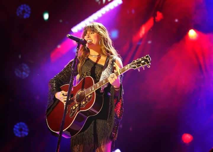 Country singer apologizes for on-stage name blunder: ‘I made an oopsie’