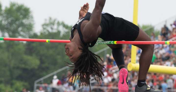 Warsaw shines in boys state track meet that saw records fall
