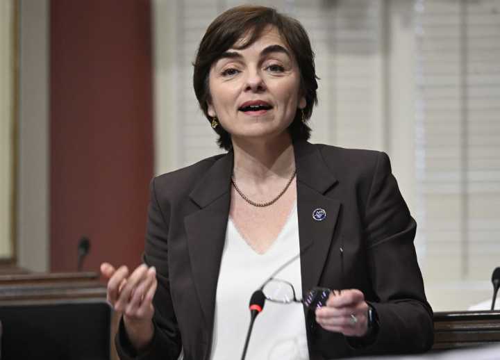 Bill 69: Quebec government invokes closure to pass energy bill