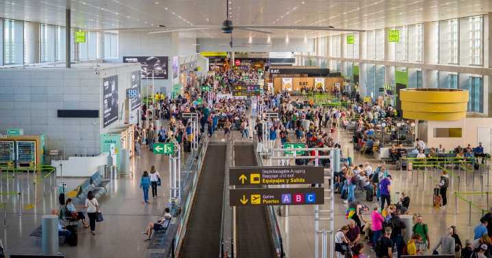 British holidaymakers vow to 'never return' to Spain after 'bullying' by protesters