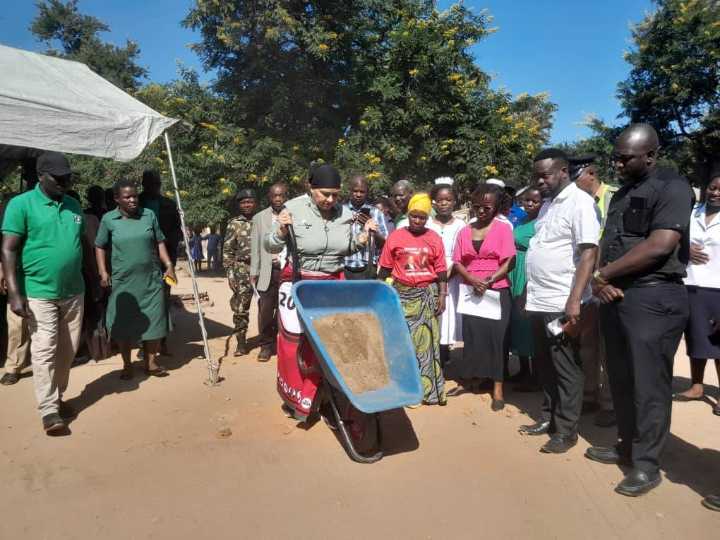 Mia Launches New Children Ward Construction Project at Makande Health Centre In Chikwawa