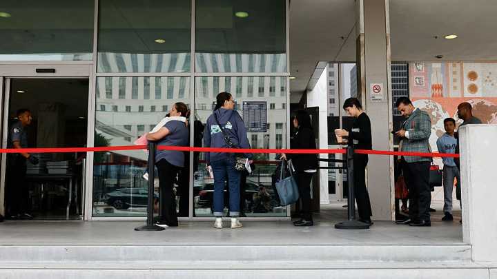 LA immigrant families reportedly detained by ICE at routine check