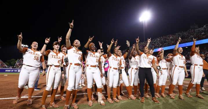 Texas takes a 2-1 win over Texas Tech in Women's College World Series finals opener