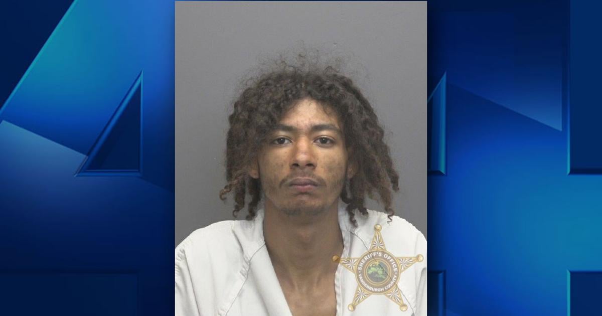 EPD: 18-year-old caught with stolen wallet, used ID to try to buy alcohol