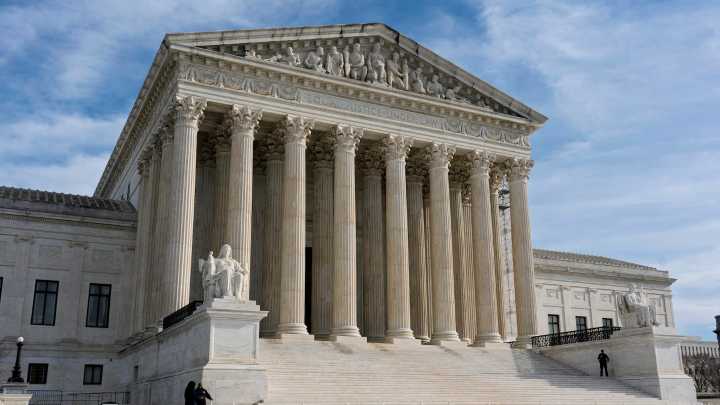 Trump administration asks Supreme Court to allow federal layoffs