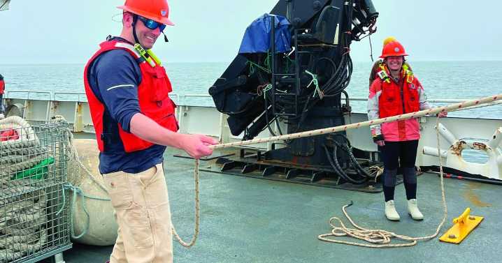 NK chemistry teacher climbs aboard one of final rides of URI research vessel