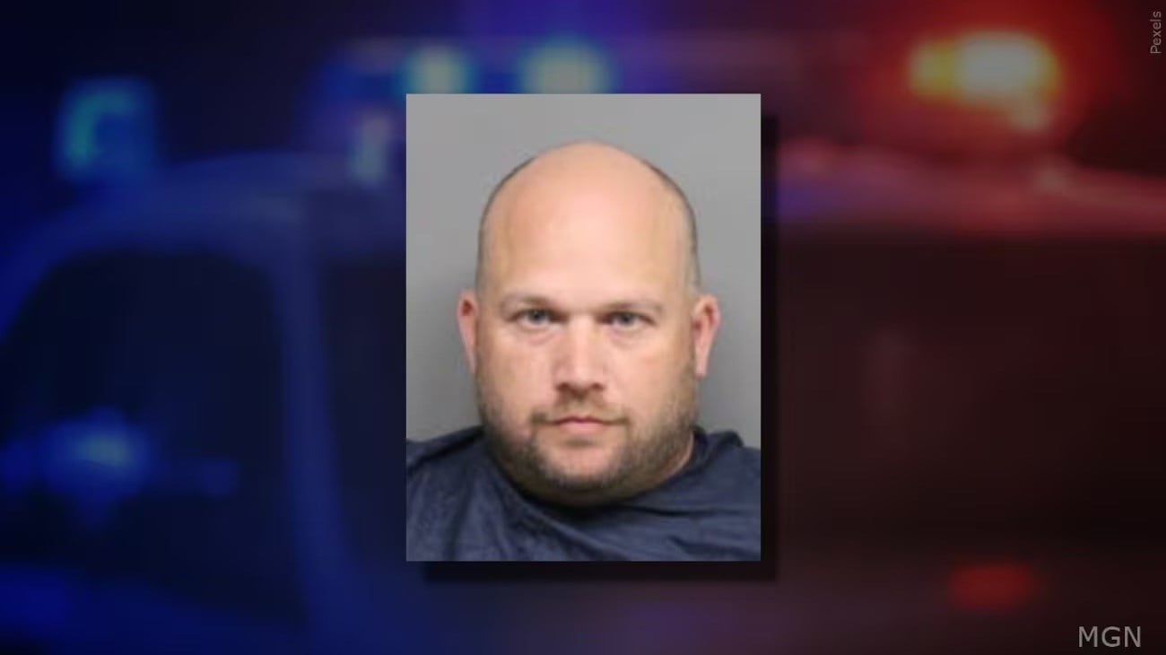 Arrestan a hombre tras intentar reunirse con oficial encubierto haciéndose pasar por adolescente en Lincoln
