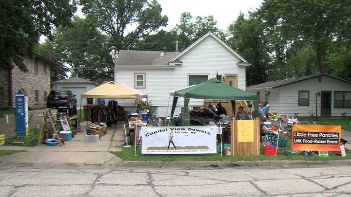 'Helps a lot of people': Free Little Pantries puts on garage sale in Lincoln