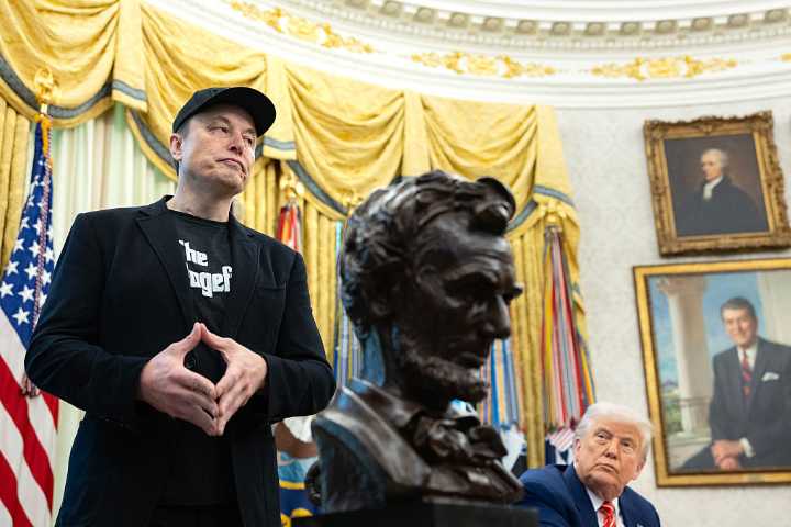 Trump-Musk alliance ends with personal attacks, threats to end federal contracts
