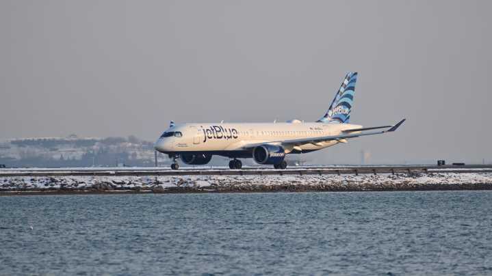 JetBlue Launches Seasonal Airbus A220-300 Flights Between Boston & Traverse City