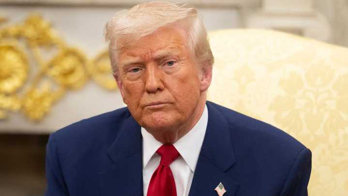 Trump Exposes His Makeup-Free Face Again While Golfing & We're Scarred
