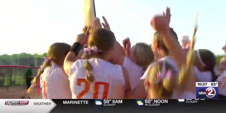 WATCH: Kaukauna & Valders softball headed to WIAA State