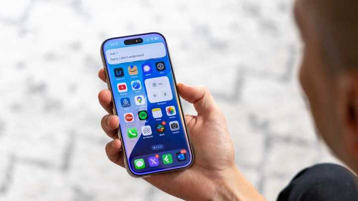 Apple Has a Huge Siri Problem That WWDC 2025 Probably Won't Fix