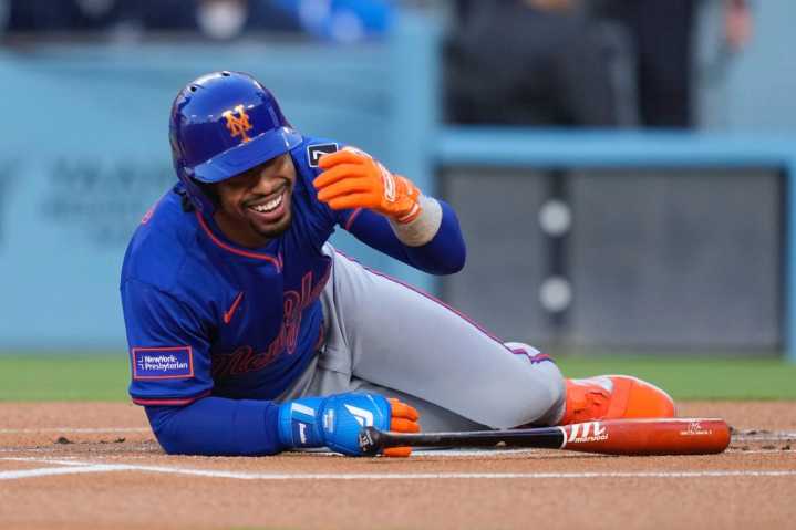 Mets’ Lindor dealing with broken pinky toe