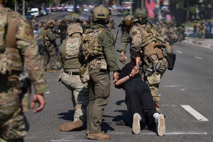 Fuerza Migrante condena operativos de ICE en Los Ángeles y Chicago