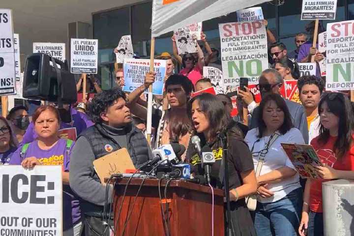 “Nuestra gente no es criminal” CHIRLA alza la voz contra redadas en Los Ángeles
