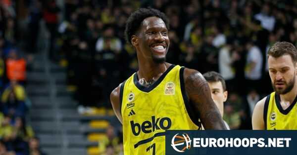 Fenerbahce cruises past Bahcesehir to take 1