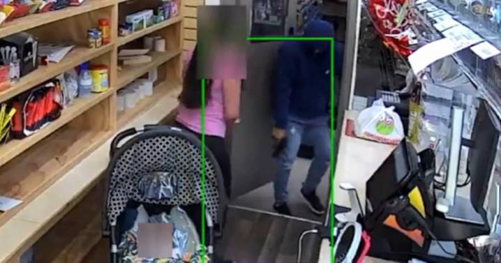 Gwinnett store clerk robbed at gunpoint while baby sits in stroller nearby