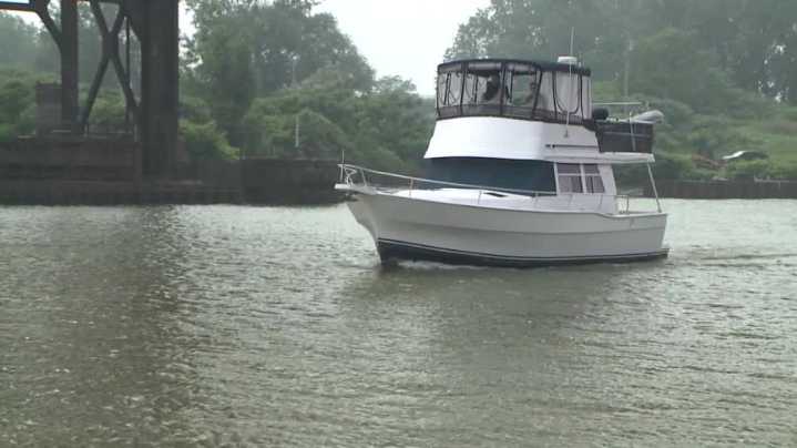 Proposal would charge boaters a fee for docking at the Flats East Bank