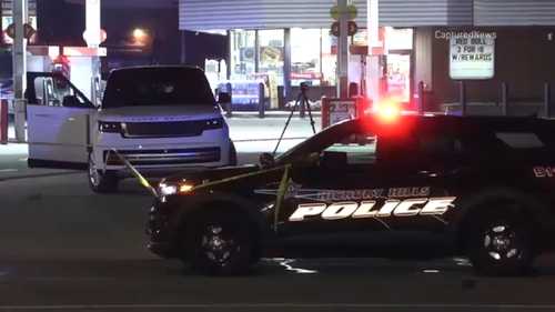 Hickory Hills shooting: Jonathan Ollry ID'd as armed robbery suspect who got in shootout with police at 95th St., Roberts Rd.