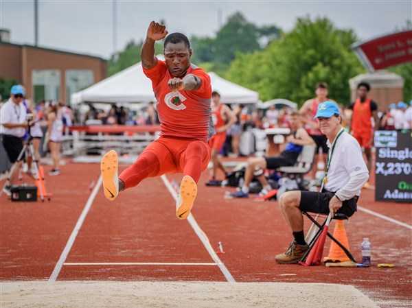 Boys track and field: Central Catholic's Singleton, Liberty Center's Spangler victorious