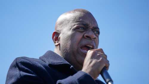 Newark mayor sues Alina Habba over dismissed trespassing prosecution at ICE facility