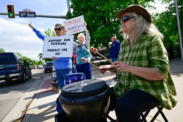 Veterans, supporters hold D-Day demonstration in Longmont