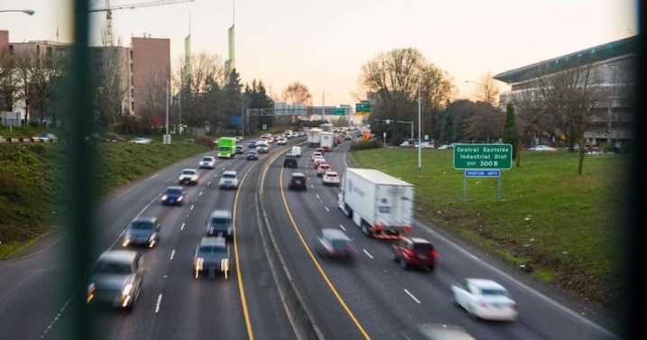 Oregon Democrats prepare to release major transportation funding bill