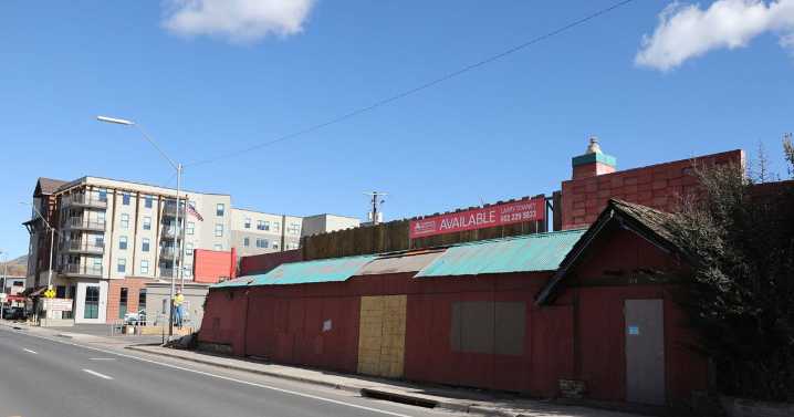 ABOR committee forwards sale of Granny's Closet property owned by NAU