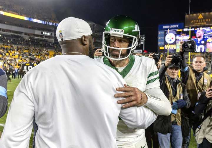 Aaron Rodgers has spanned generations of NFL players, but for the Steelers, it comes down to one shot