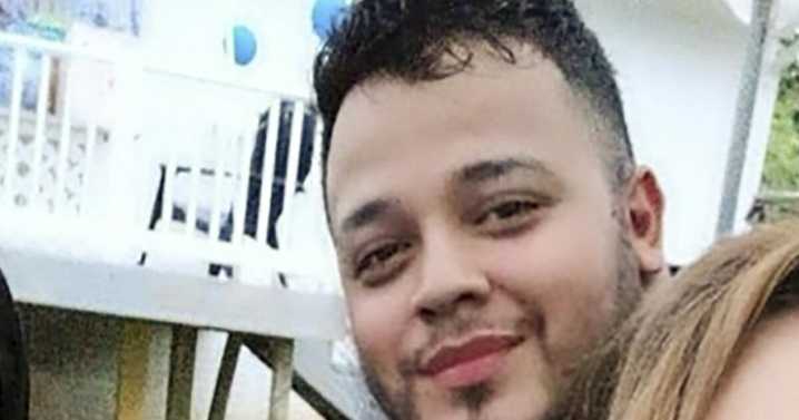 U.S. charges Kilmar Abrego Garcia with transporting people who were in the country illegally
