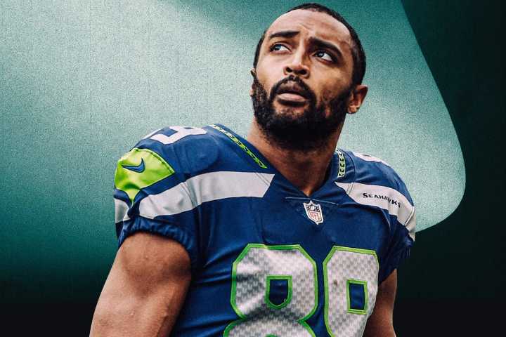 An NFL player was against 'shrink dudes.' Then he started working with one