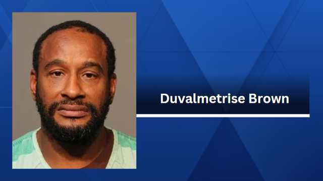 Iowa crime: Violent domestic assault Duvalmetrise Brown arrested
