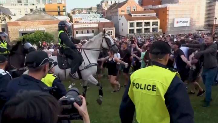 'Slide Into Chaos': Is Great Britain About to Explode in Civil War?