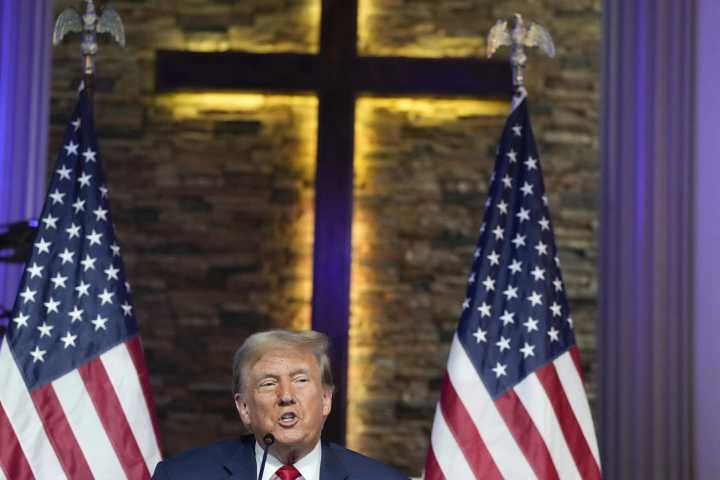 La falsa profecía del populismo: cómo el culto al poder de Trump protege su gobierno autoritario