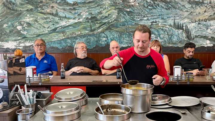 Historic Burbank chili joint tries to avoid 'slow, painful death'