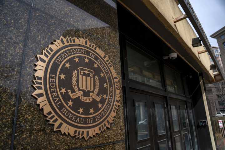 2 Chinese scholars charged for smuggling biological pathogen into U.S.