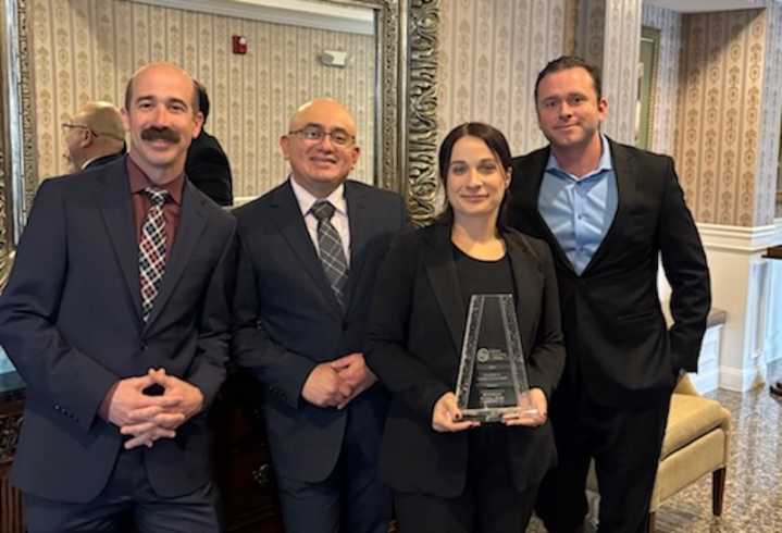 Buonfiglio Funeral Home gana el Premio a la Excelencia en el Servicio al Cliente 2024