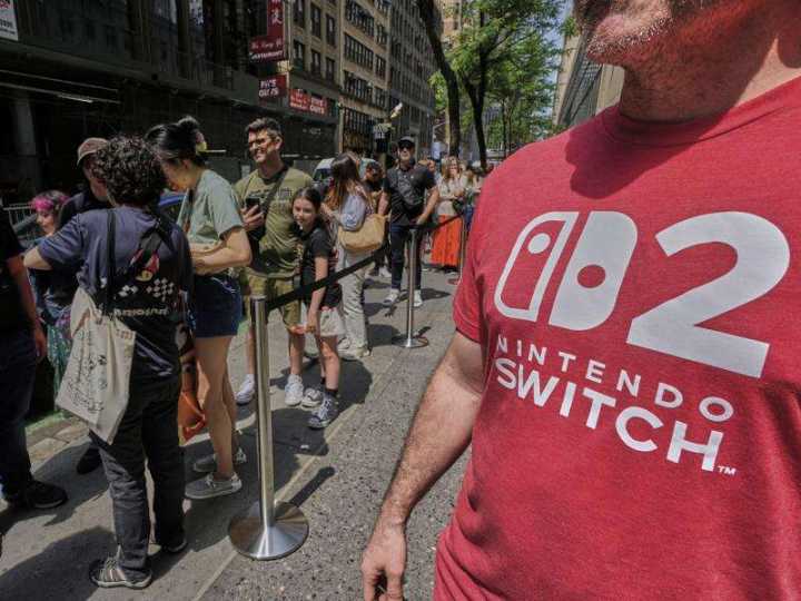 Fans around the world queue up in long lines for the highly anticipated Nintendo Switch 2 launch