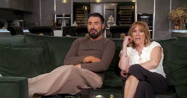 Celebrity Gogglebox sparks complaints from Channel 4 viewers minutes into new series