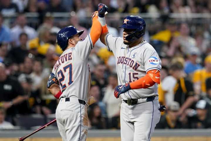 McCullers supera a Skenes para su 1ª victoria desde 2022; Astros blanquean a Piratas 3