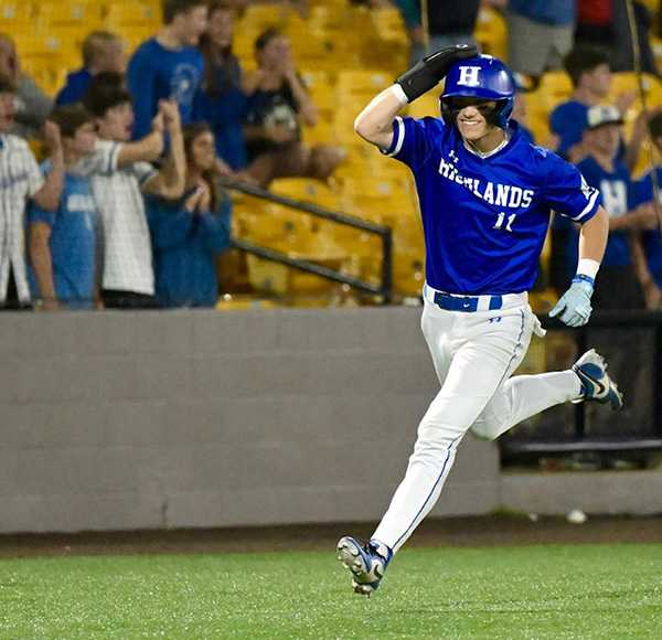 Dan Weber’s Just Sayin’: lt’s all about postseason baseball, softball this weekend