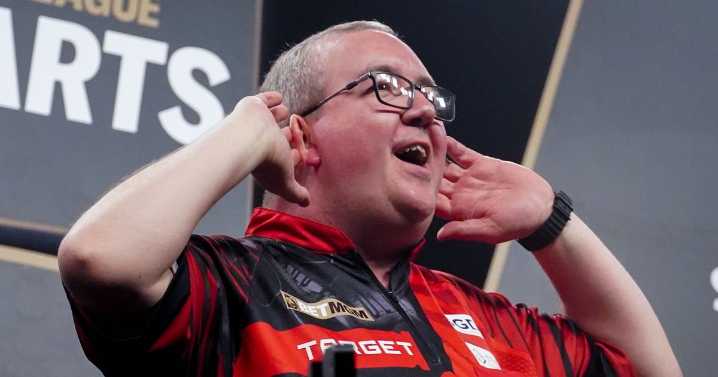 Stephen Bunting wins Nordic Darts Masters after Luke Littler crashes out