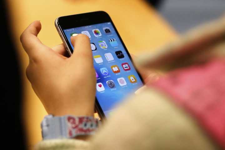 Chinese hackers and user lapses turn smartphones into a 'mobile security crisis'