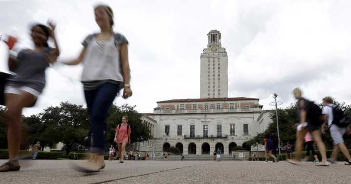 Departamento de Justicia busca bloquear la ley de Texas que otorga matrícula reducida a "dreamers"