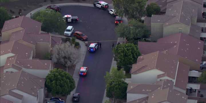 Man hospitalized, no officers hurt after police shooting in Peoria