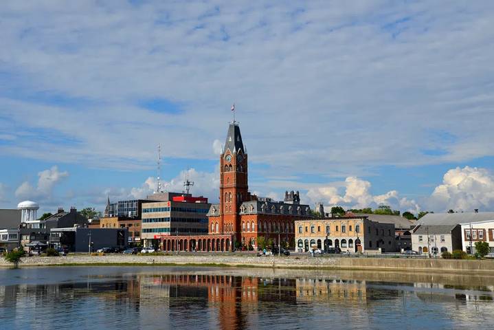 Some Belleville council members express skepticism on Bill 17